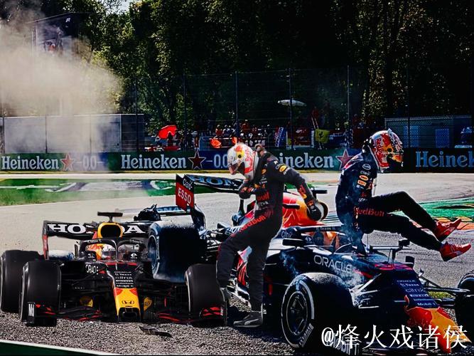 维斯塔潘赛场实力圈粉观众 维斯塔潘赛场实力圈粉观众